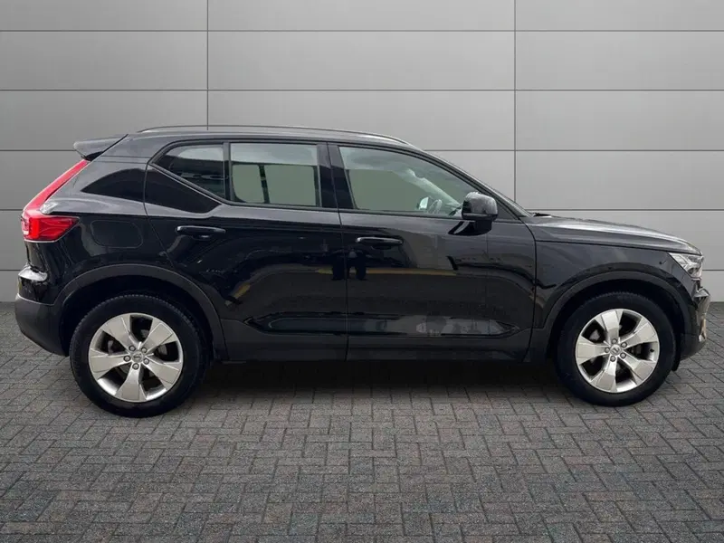 Volvo XC40 usata a Reggio Calabria (3)