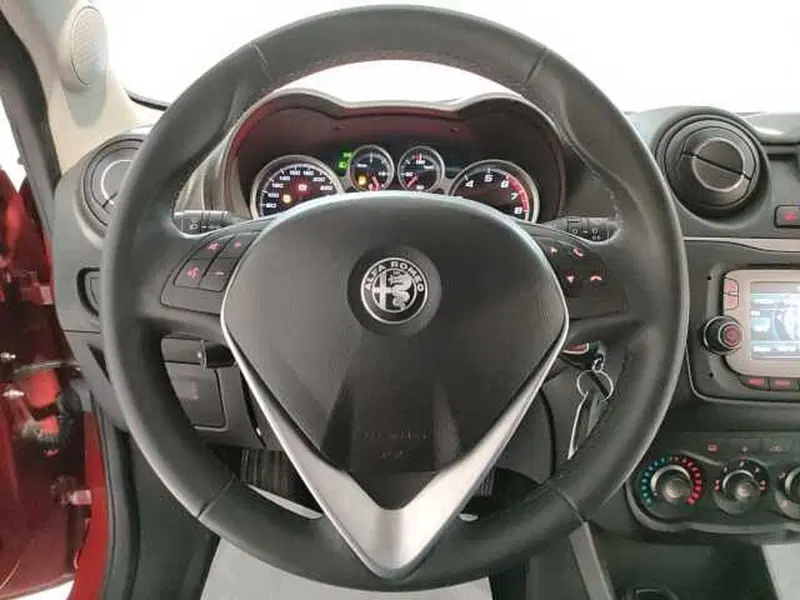 Alfa Romeo MiTo usata a Teramo (17)