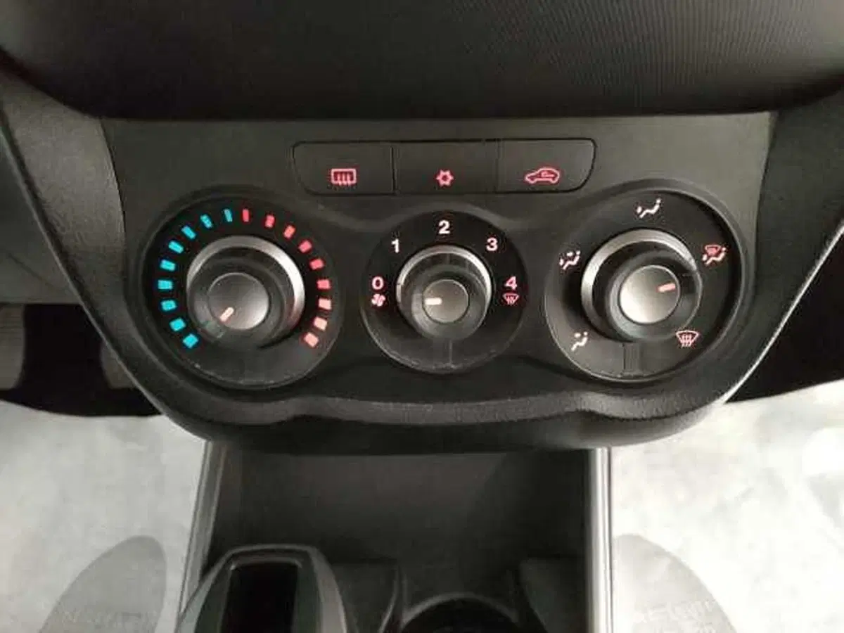 Alfa Romeo MiTo usata a Teramo (20)