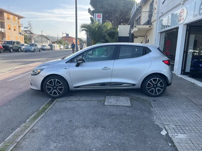 Renault Clio nuova a Massa-Carrara