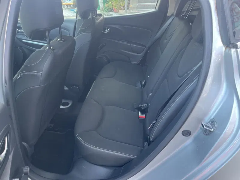 Renault Clio nuova a Massa-Carrara (15)