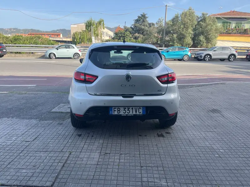 Renault Clio nuova a Massa-Carrara (3)
