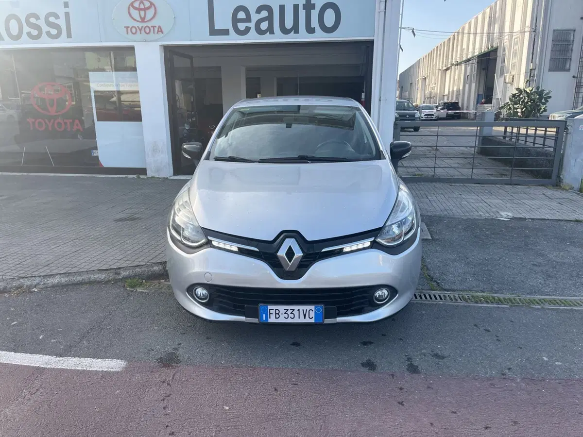 Renault Clio nuova a Massa-Carrara (4)