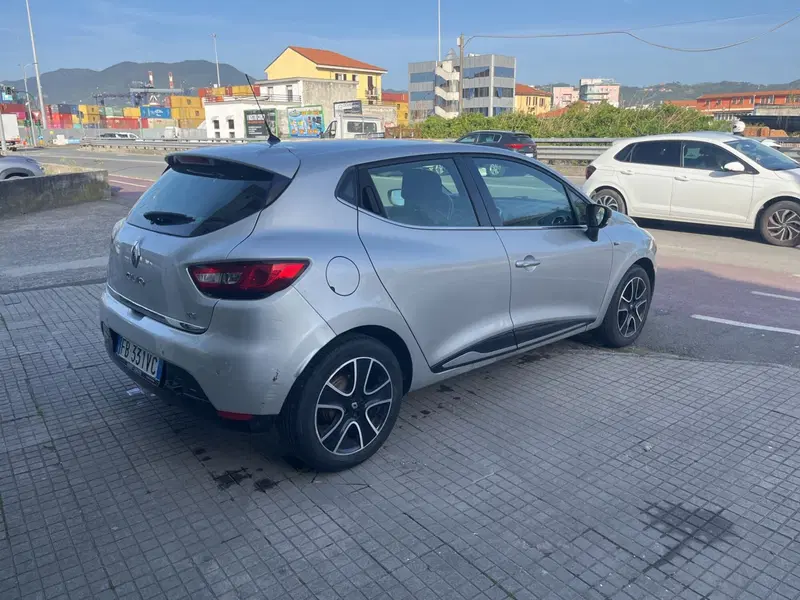 Renault Clio nuova a Massa-Carrara (5)