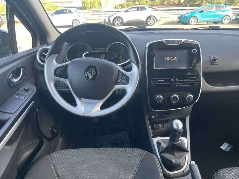 Renault Clio nuova a Massa-Carrara (8)