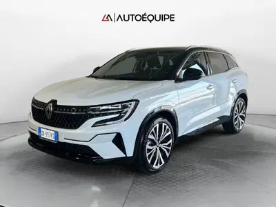 Renault Austral 1.2 full hybrid Iconic 200cv auto del 2023 usata a Roma