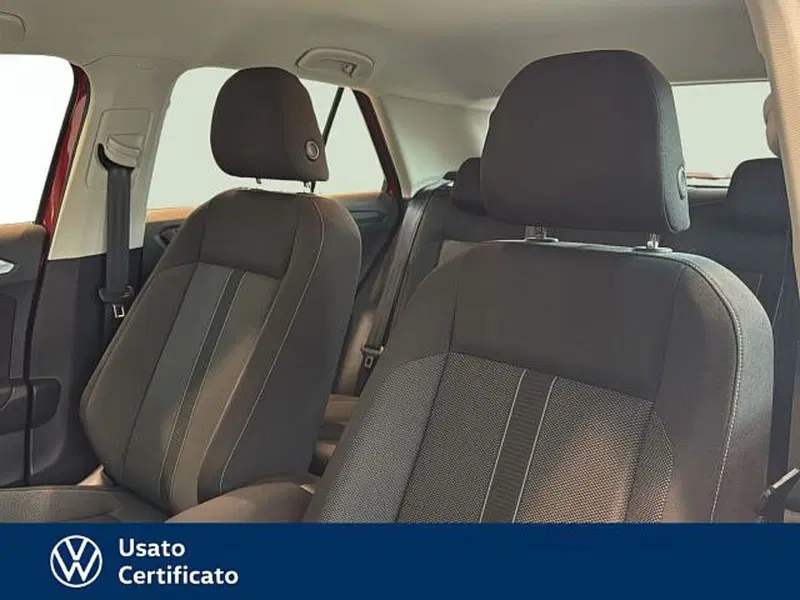 Volkswagen T-Roc usata a Vicenza (9)