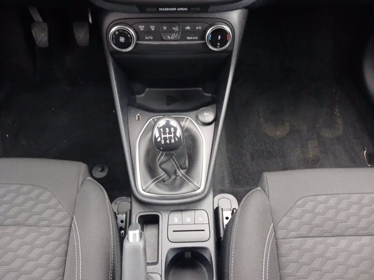 Ford Fiesta usata a Milano (15)