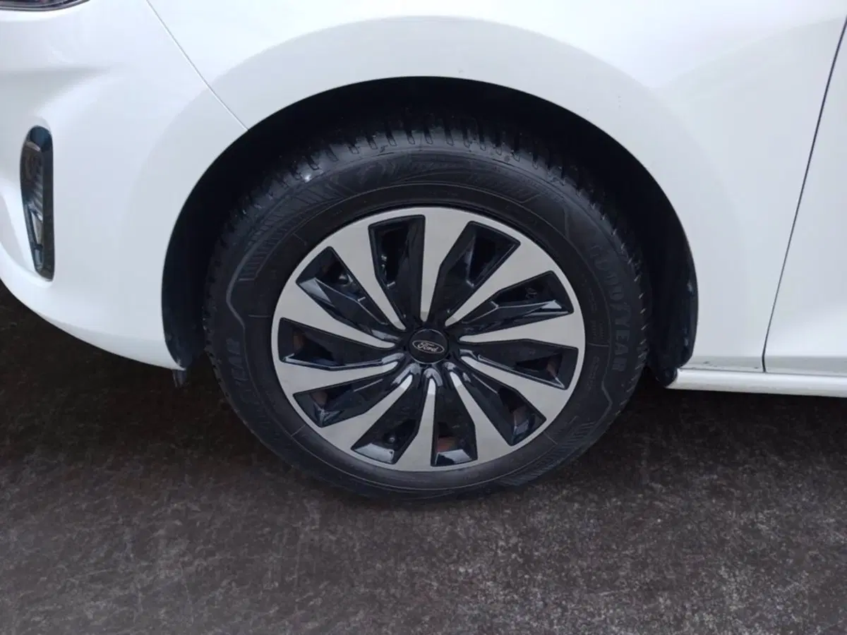 Ford Fiesta usata a Milano (16)