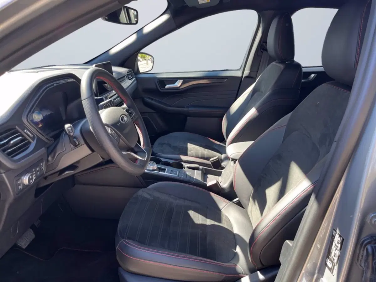 Ford Kuga usata a Milano (11)
