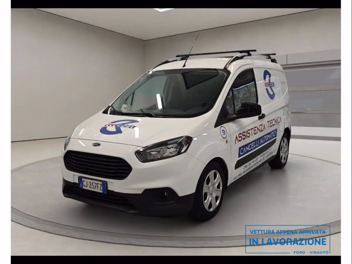 Ford Transit Courier usata a Catania