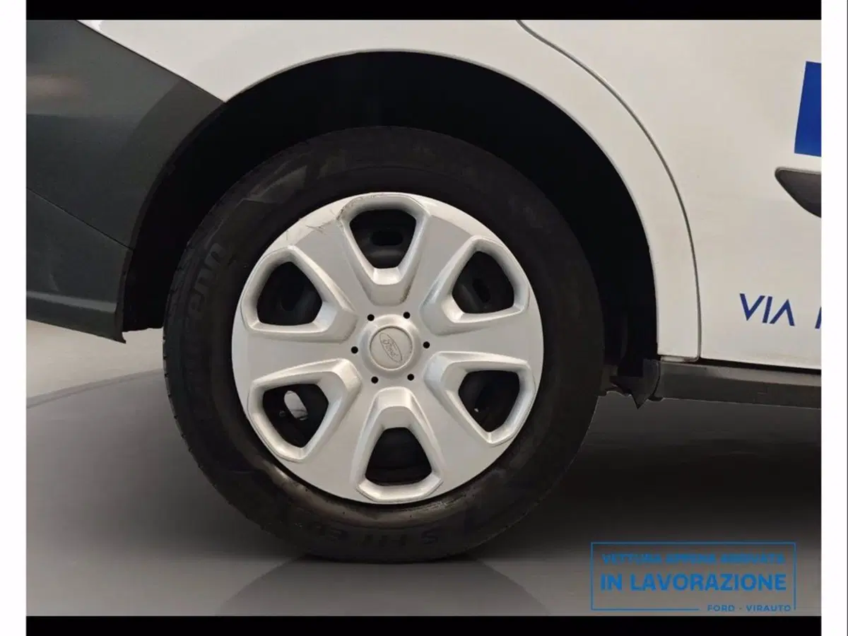 Ford Transit Courier usata a Catania (17)