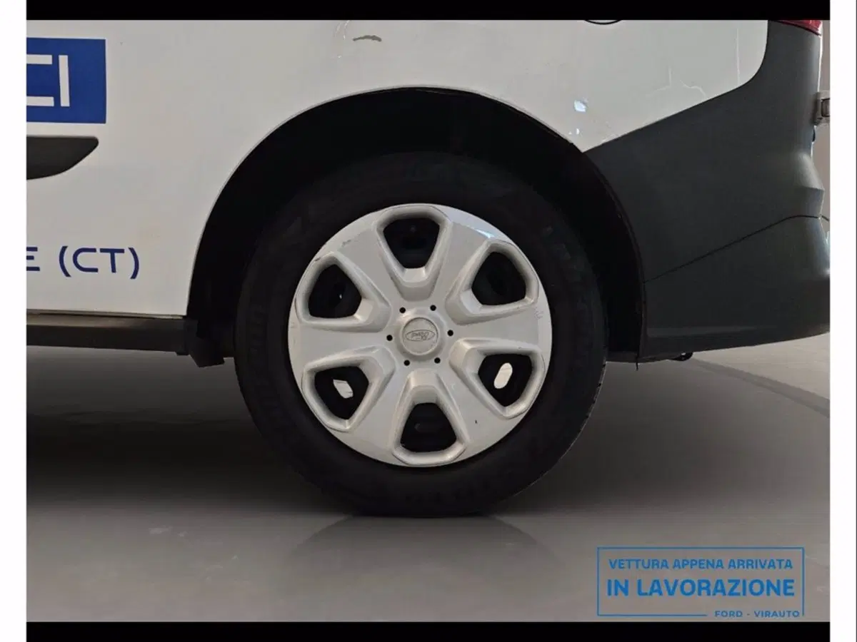 Ford Transit Courier usata a Catania (18)