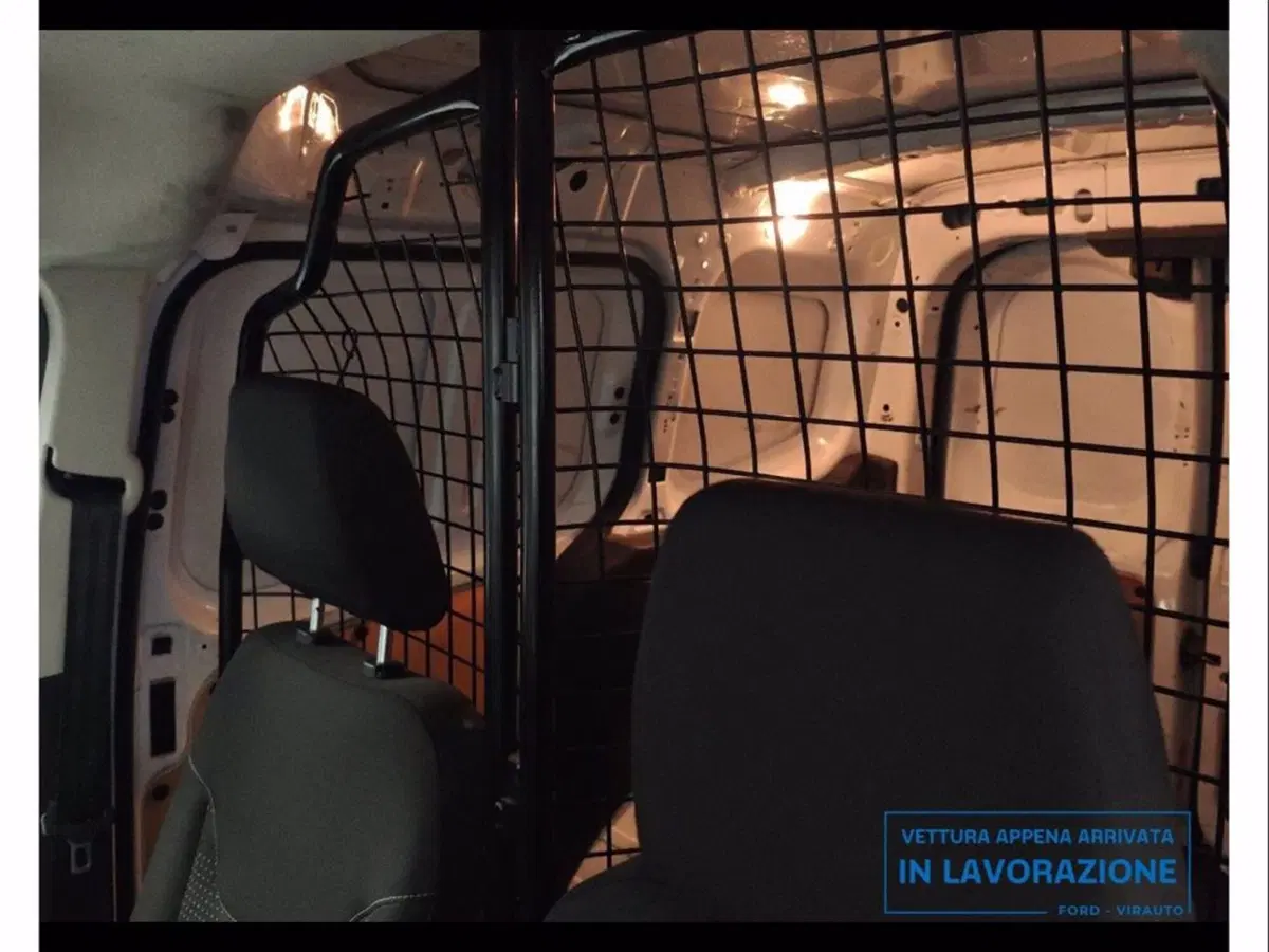 Ford Transit Courier usata a Catania (20)