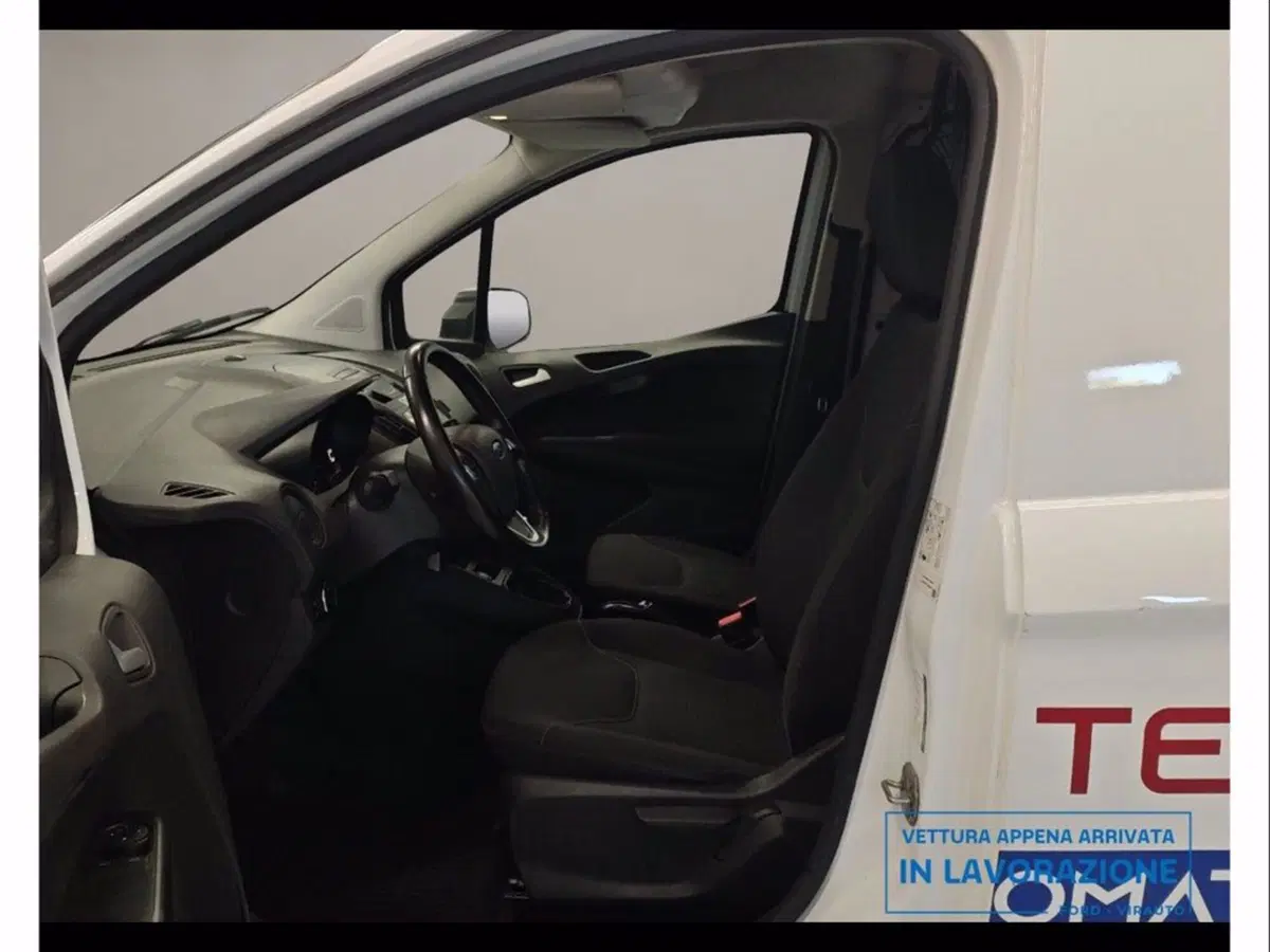 Ford Transit Courier usata a Catania (9)
