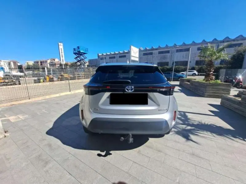Toyota Yaris Cross usata a Savona (5)