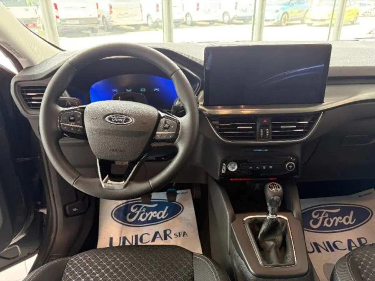 Ford Kuga nuova a Cuneo (10)