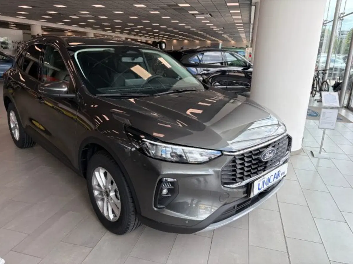 Ford Kuga nuova a Cuneo (2)