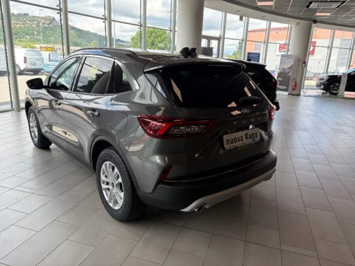 Ford Kuga nuova a Cuneo (6)