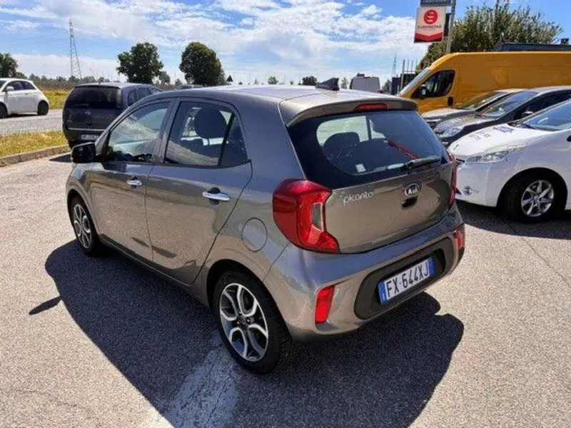 Kia Picanto usata a Milano (3)