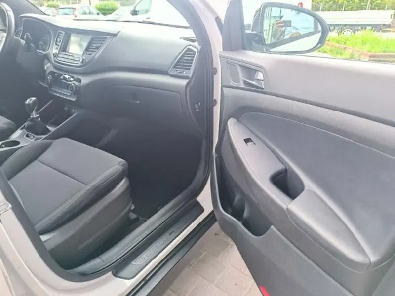 Hyundai Tucson usata a Pisa (15)