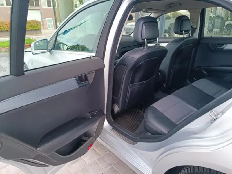 Mercedes-Benz Classe C usata a Pisa (8)
