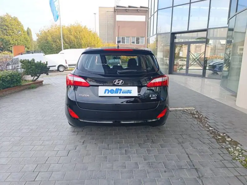 Hyundai i30 Station Wagon usata a Pisa (9)