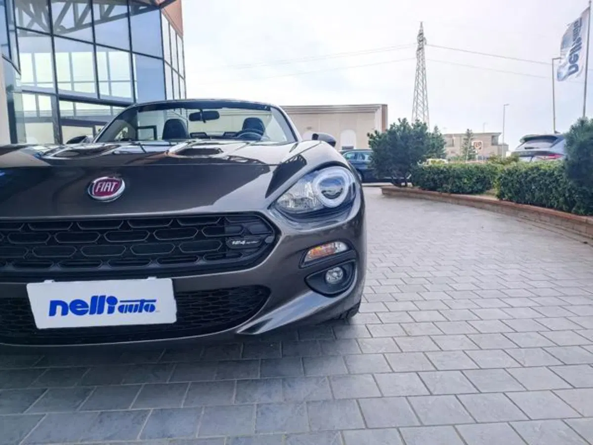 Fiat 124 spider usata a Pisa (18)