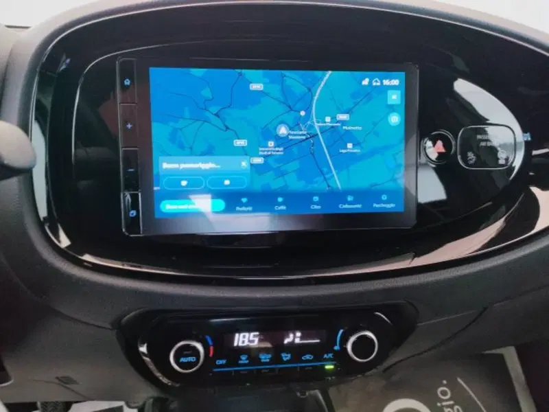 Toyota Aygo X usata a Teramo (11)