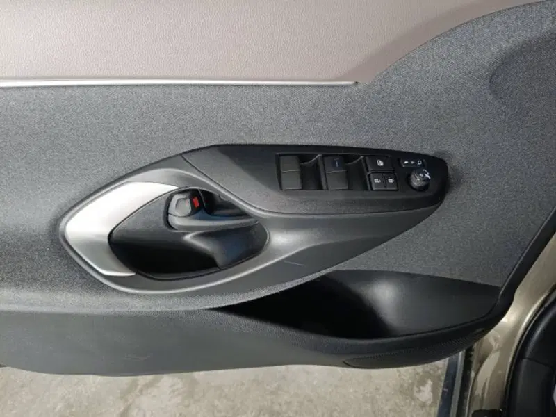 Toyota Yaris Cross usata a Teramo (20)
