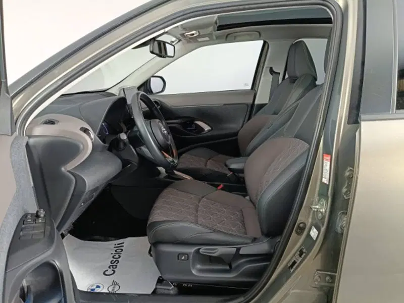 Toyota Yaris Cross usata a Teramo (8)