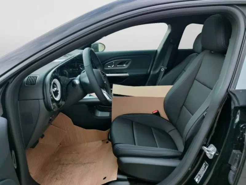 Mercedes-Benz CLA nuova a Teramo (8)