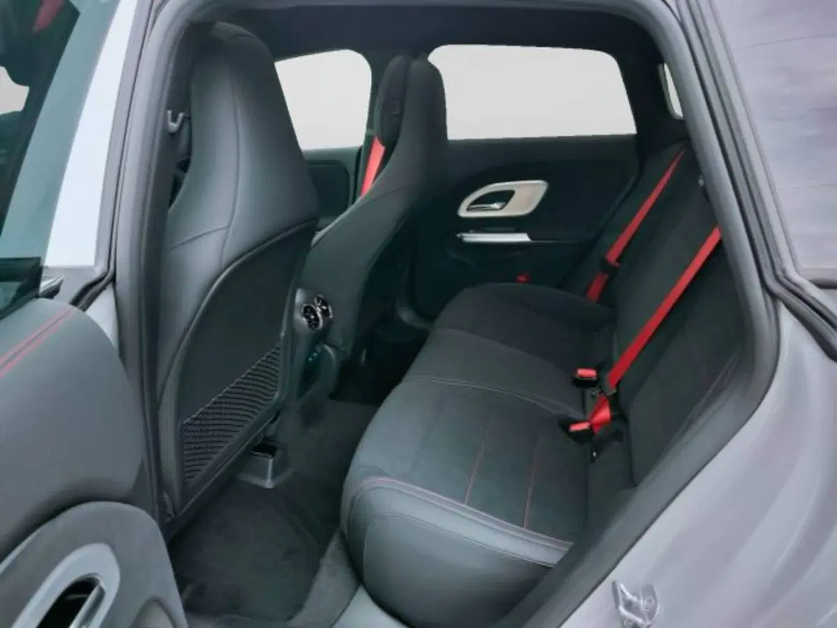 Mercedes-Benz CLA Shooting Brake nuova a Teramo (11)