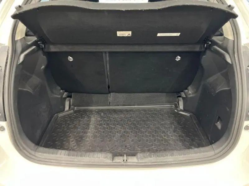 Toyota Yaris usata a Vercelli (11)