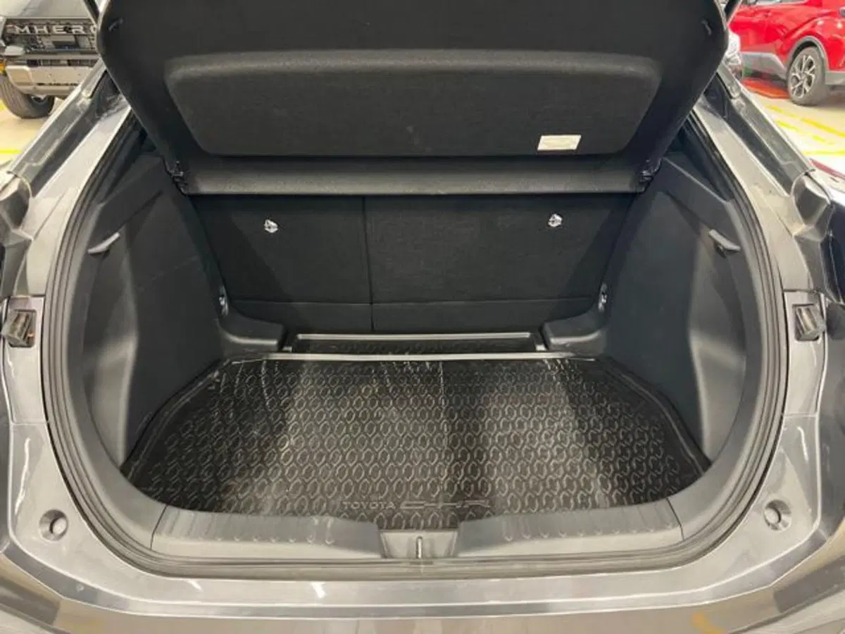 Toyota Toyota C-HR usata a Vercelli (11)