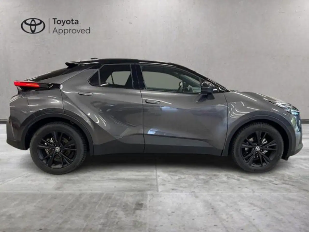 Toyota Toyota C-HR usata a Vercelli (14)