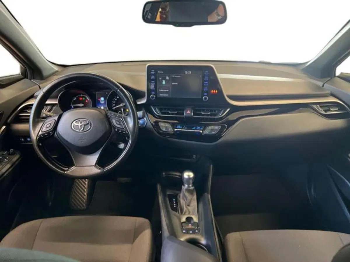 Toyota Toyota C-HR usata a Vercelli (9)