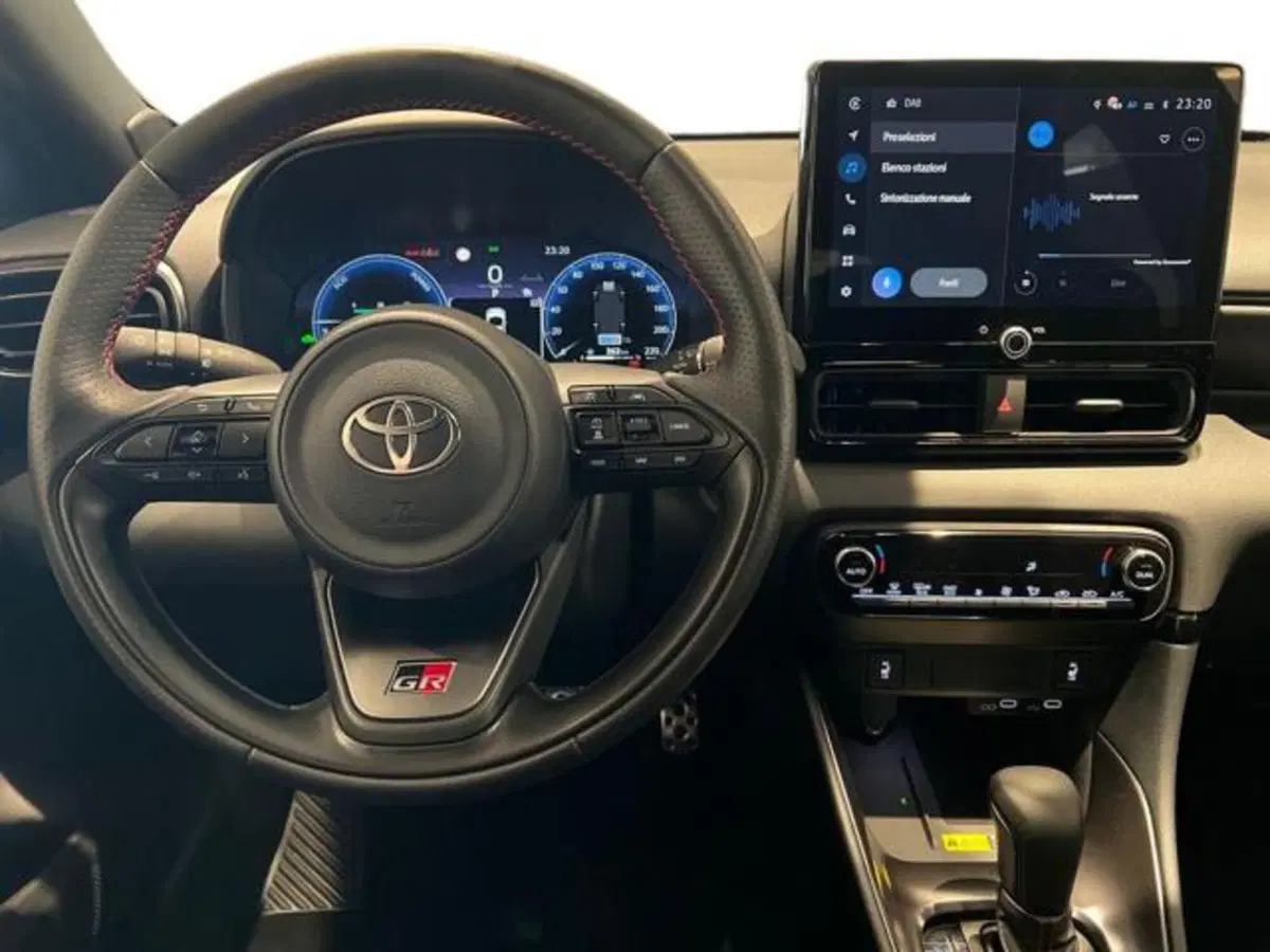 Toyota Yaris Cross usata a Vercelli (10)