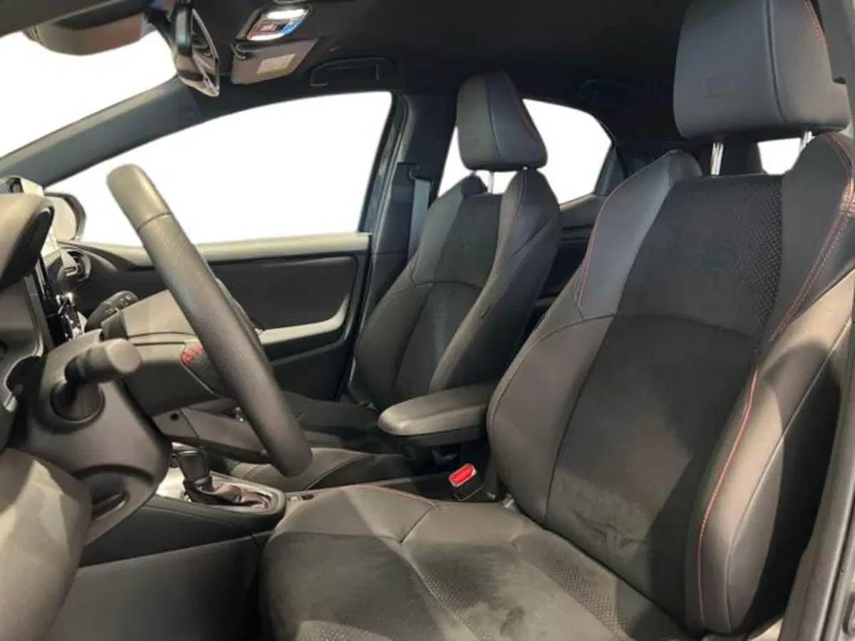 Toyota Yaris Cross usata a Vercelli (7)