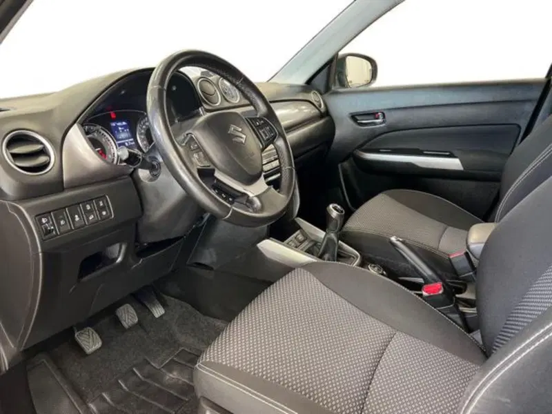 Suzuki Vitara usata a Vercelli (7)