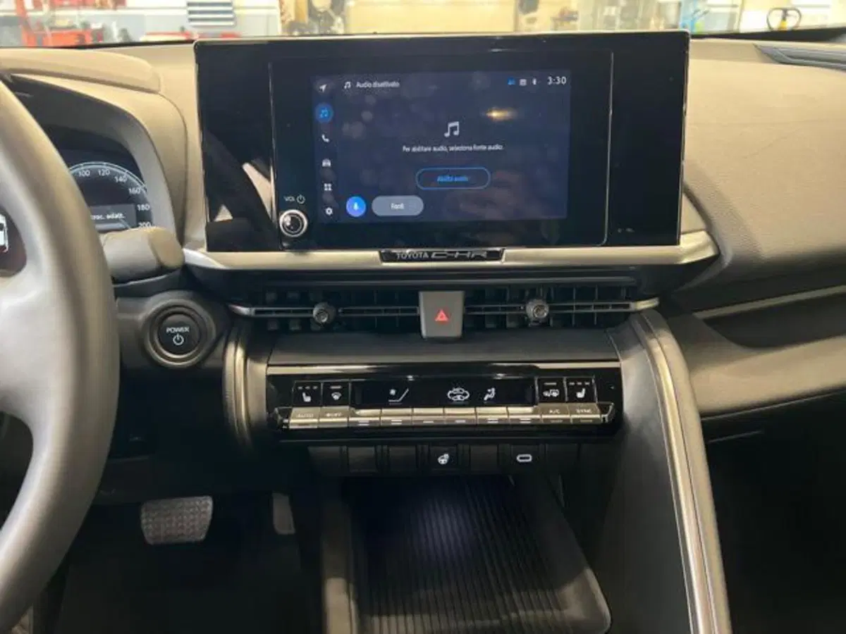 Toyota Toyota C-HR usata a Vercelli (12)