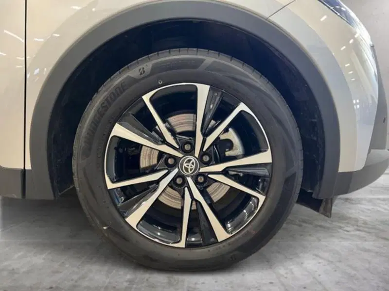 Toyota Toyota C-HR usata a Vercelli (15)