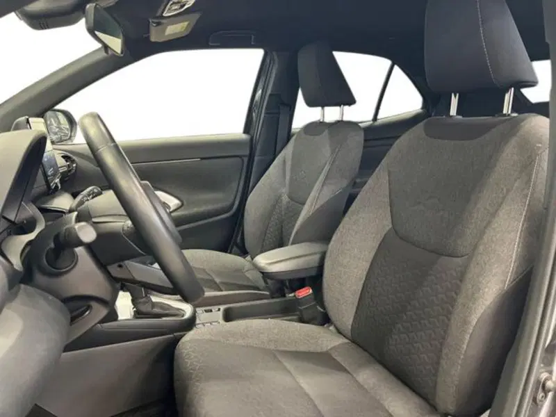 Toyota Yaris Cross usata a Vercelli (7)