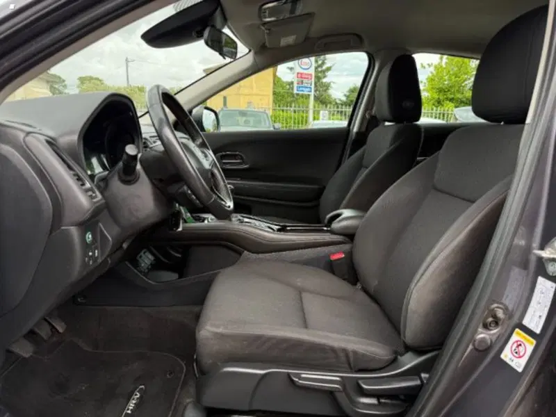 Honda HR-V usata a Lucca (8)