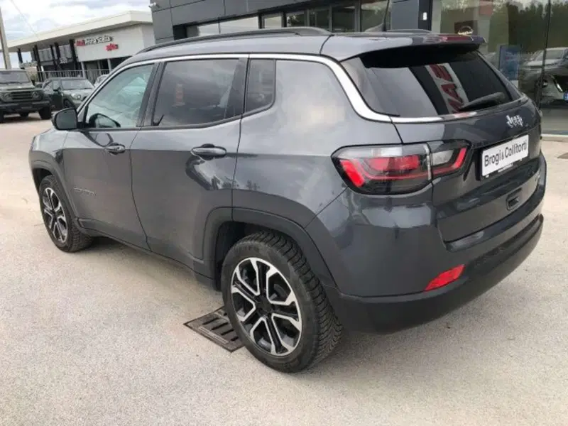 Jeep Compass usata a Firenze (17)