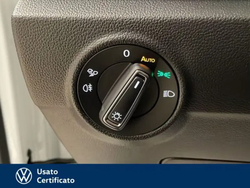 Volkswagen T-Roc nuova a Vicenza (15)