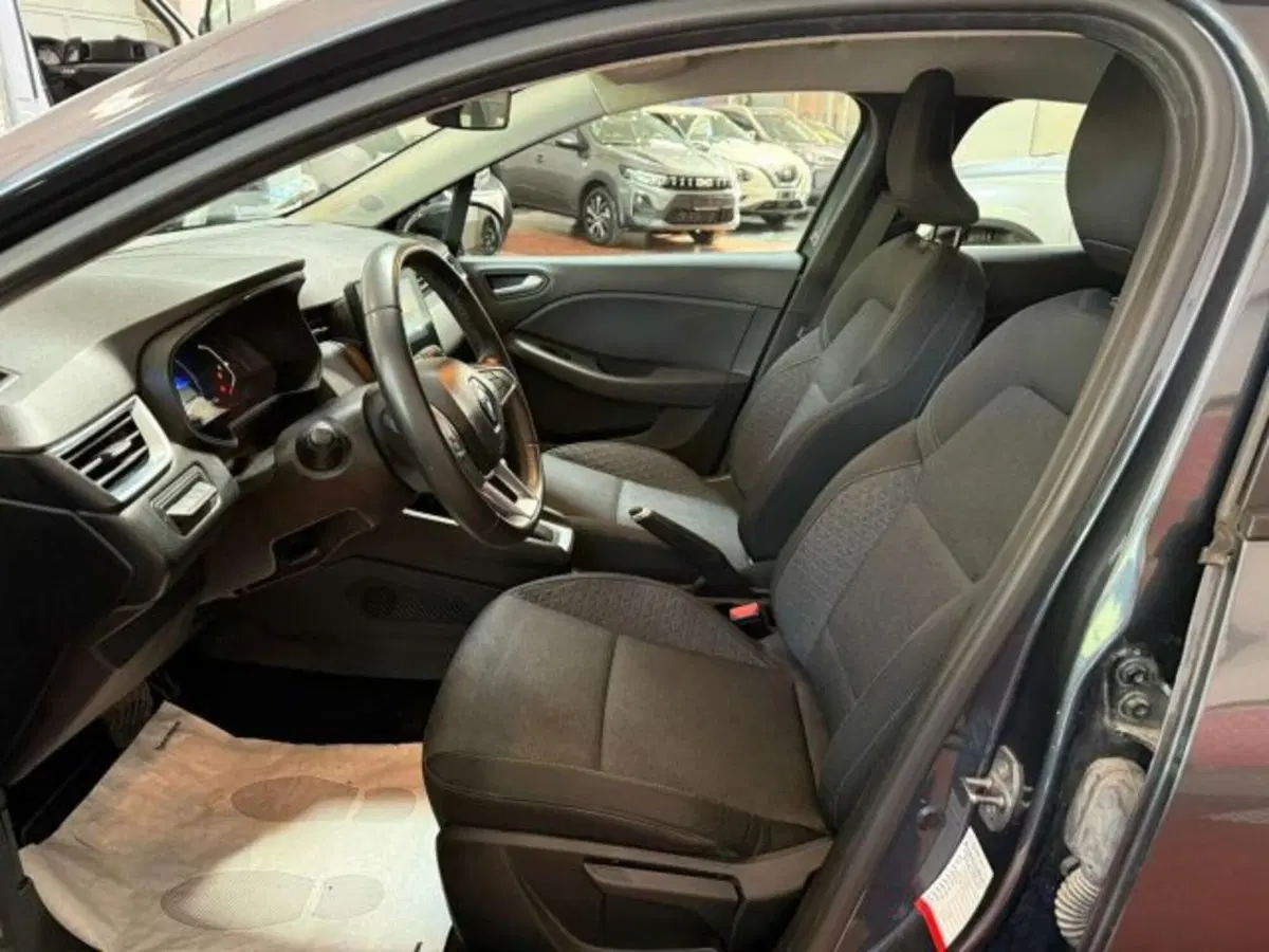 Renault Clio usata a Firenze (8)