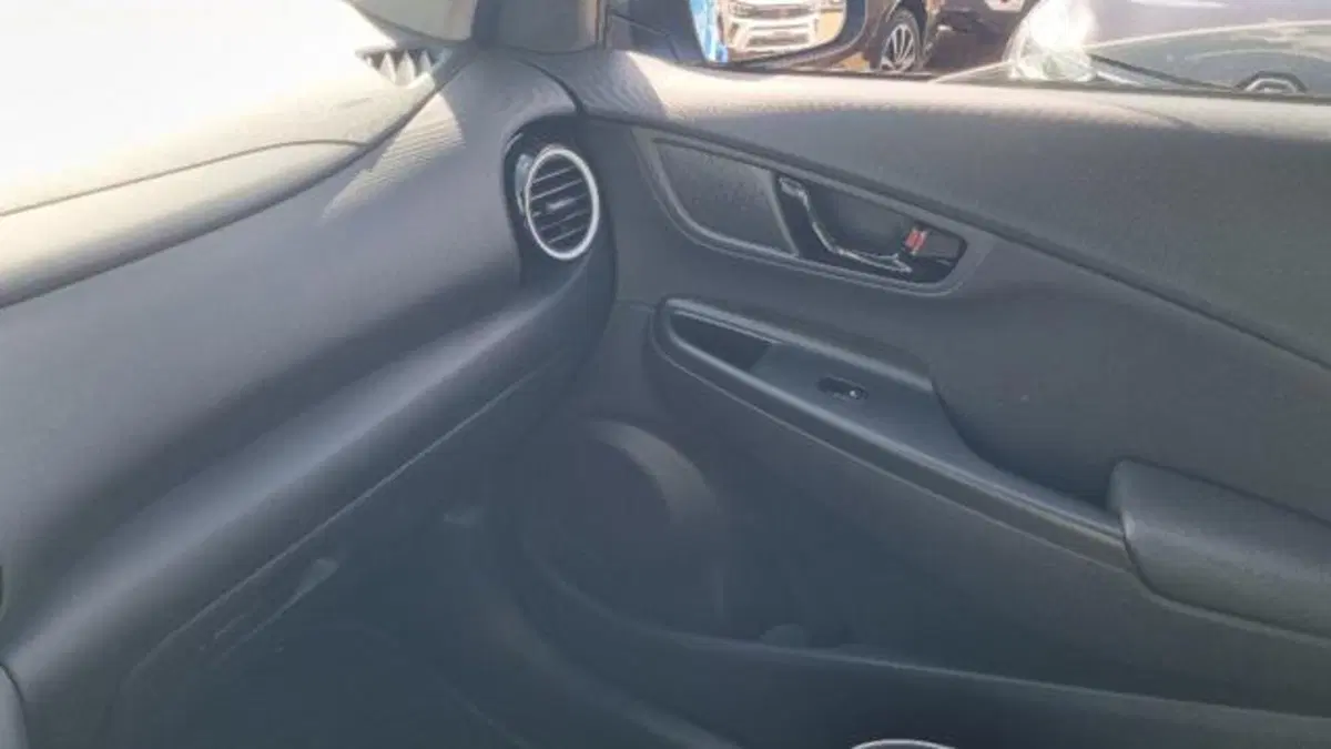 Hyundai Kona usata a Savona (13)