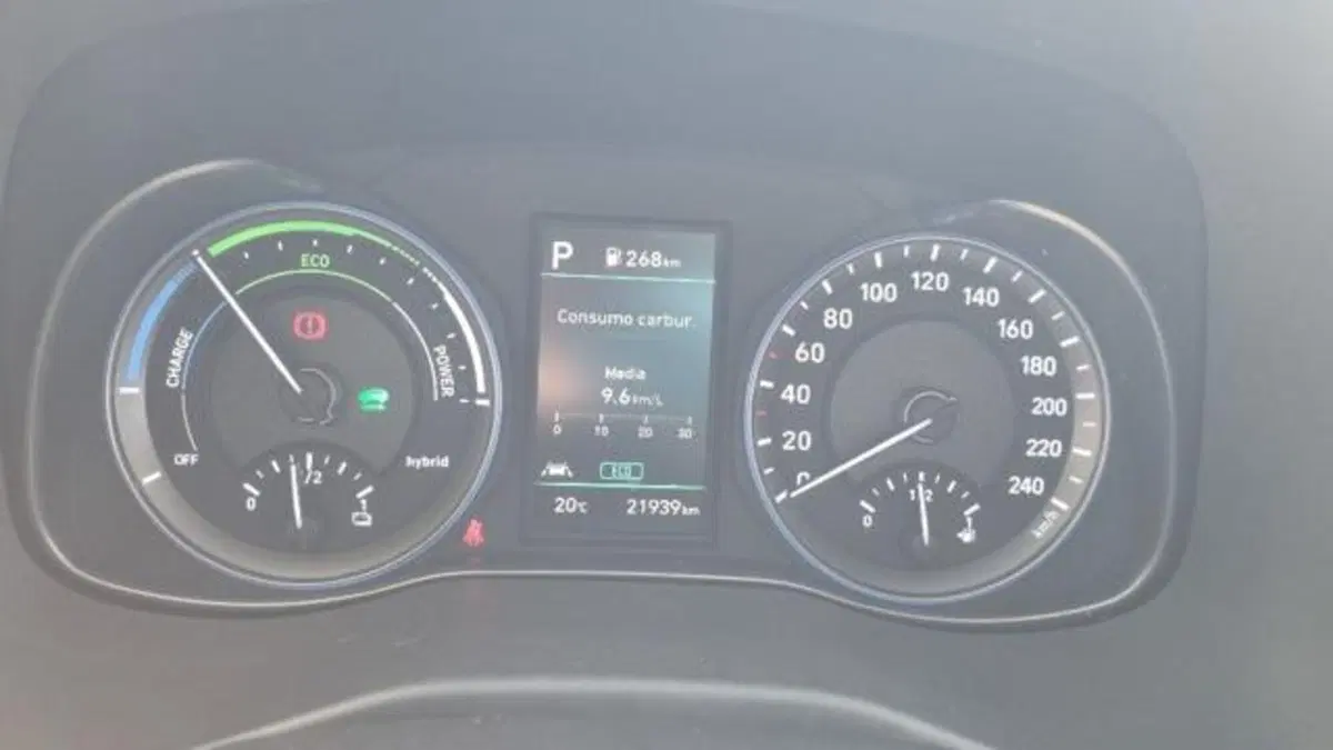 Hyundai Kona usata a Savona (6)