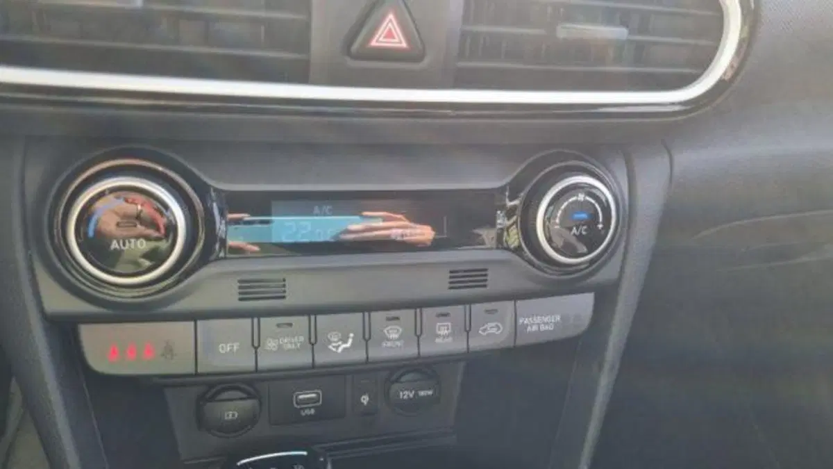 Hyundai Kona usata a Savona (8)
